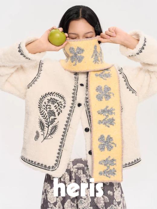 heris/H53126/双面提花 贝壳绣饰边 圈圈纱围巾 商品图0