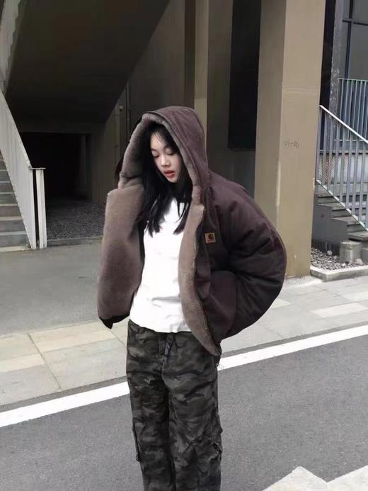 D111944复古仿貂毛双面穿座山雕插肩连帽棉衣 商品图3