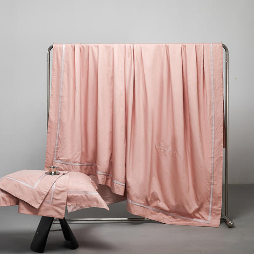 千帧彩四件套 -圣罗保（肉粉）100%新疆长绒棉100支双股贡缎工艺 商品图8