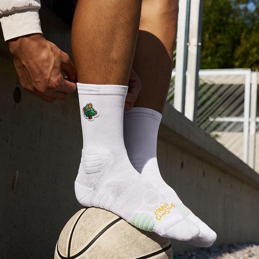 有志者UZIS运动新款圣诞篮球跑步训练防滑抗菌长筒篮球袜圣诞涂鸦 商品图7