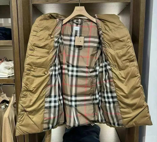 到手价4599元 巴宝莉Burberry超级特价，女士中长款棕色内衬格纹连帽羽绒服 美国代购，无中文标签，介意慎拍 商品图6