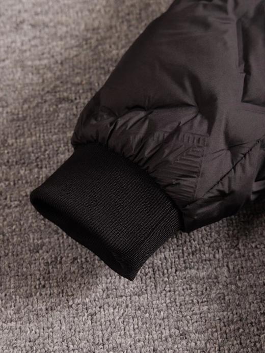 D111949胸前钢印立体小马v型分格轻薄羽绒服 商品图8