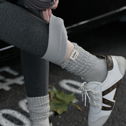 羊绒蛋白小暖炉收腹平纹加绒九分打底裤 1109 薄绒厚绒可选 60S支精梳棉触感细腻柔软，加宽11cm高腰设计，轻压包裹不紧绷 视觉拉长腿部线条 更显纤细 商品图9