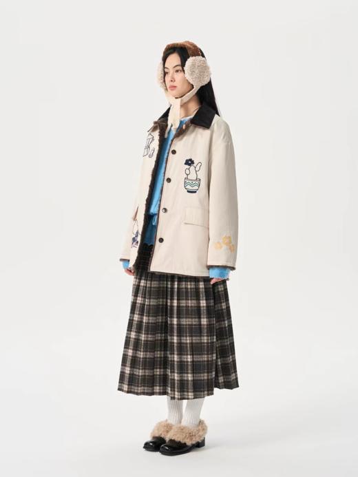 heris/H54106/刺绣双面穿羊羔毛内胆 保暖派克棉服 商品图1