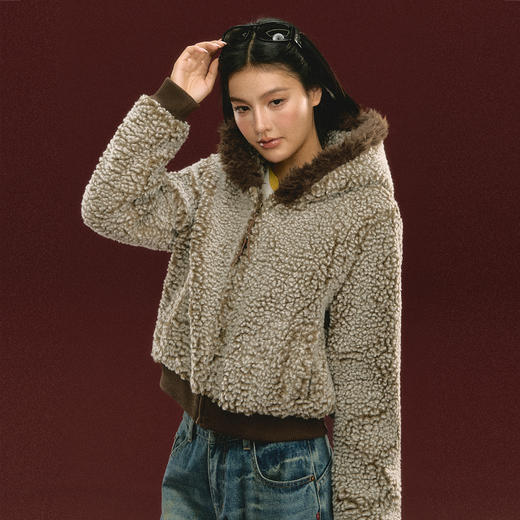 Ariseism 美式复古设计感羊羔绒连帽外套女秋冬新款保暖上衣 商品图3
