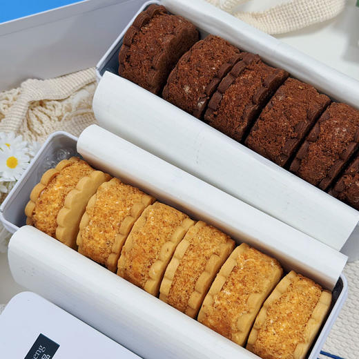 Kiri联名芝士奶酪白脱夹心饼干 270g/盒 原味/巧克力味 商品图0