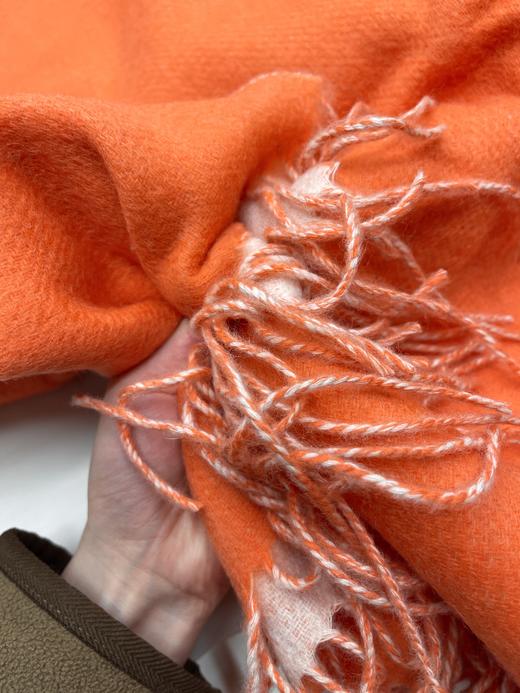 白菜价❗️抢羊绒羊毛围巾！老客福利！OZLANA真皮真毛豆豆鞋/雪地靴正品！大牌包包白菜清仓！看好详情页实拍！拍下不退不换！血亏甩卖！品质都很好！都只有1个库存！抢到赚到喽！ 商品图11