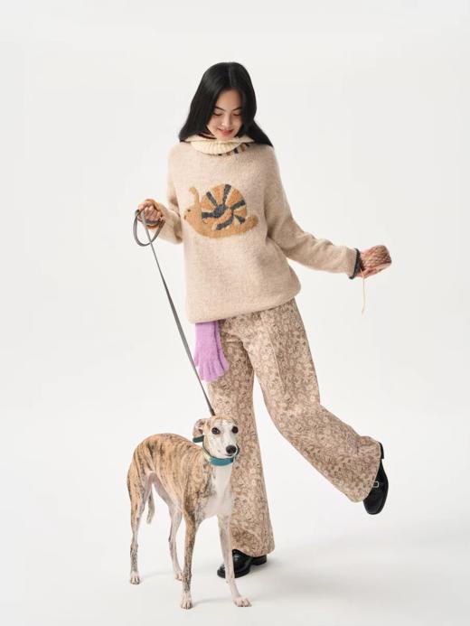 heris/H54103/蜗牛散步提花 拼色条纹领圈 慵懒宽松卷边毛衣 商品图4