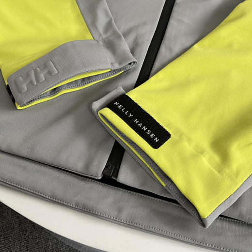 【秒杀价已调 直接拍】HELLY HANSEN 情侣 中性 户外 防泼水外套软壳冲锋衣 商品图14
