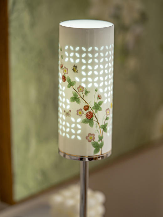 富玉陶瓷 · 景德镇玲珑瓷 甜莓香槟灯氛围卧室床头台灯温馨装饰生日礼物 商品图3