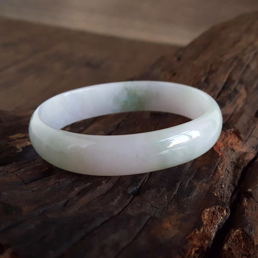 【天然正品】A货翡翠天然细腻春彩糯种58.5号贵妃翡翠手镯58.5号（皆取最大值）女士230325AH44特价：880元 商品图5