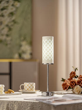 富玉陶瓷 · 景德镇玲珑瓷 香槟灯氛围卧室床头台灯温馨装饰生日礼物