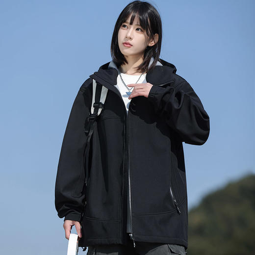 【专属】鸟家同款面料【诗班雅 软壳机能冲锋夹克】防风、抗寒保暖、防刮轻便、不挑年龄、不挑场合、男女同款、单穿/内搭都可！ 商品图9