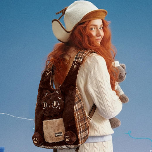 大英博物馆 巴斯特系列 萌猫背带 公仔娃包 毛绒双肩包 商品图2