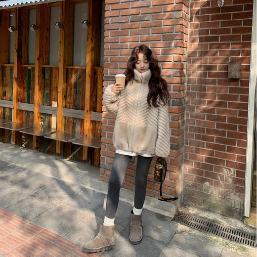 羊绒蛋白小暖炉收腹平纹加绒九分打底裤 1109 薄绒厚绒可选 60S支精梳棉触感细腻柔软，加宽11cm高腰设计，轻压包裹不紧绷 视觉拉长腿部线条 更显纤细 商品图13