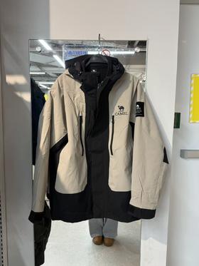 骆驼 中性款三合一冲锋衣379.9元（线上线下同步在售，不一定有货，介意勿拍）613212-NT