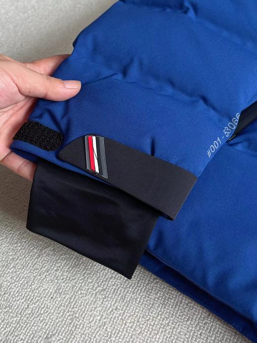 D111938防风防水透气保暖连帽男款滑雪羽绒服 商品图9