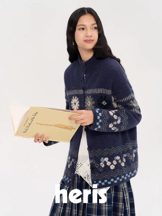 heris/H53104/普鲁士花园提花 厚实圈圈纱 慵懒宽松大毛衣外套 商品图4