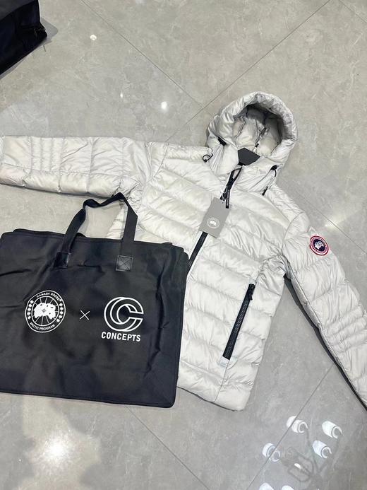 D111971轻盈保暖柔软排骨款90白鸭绒羽绒服 商品图4