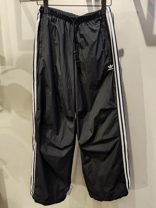 奥莱订单！女款！！阿迪达斯/Adidas 三叶草梭织伞兵裤，iy7251 商品图1