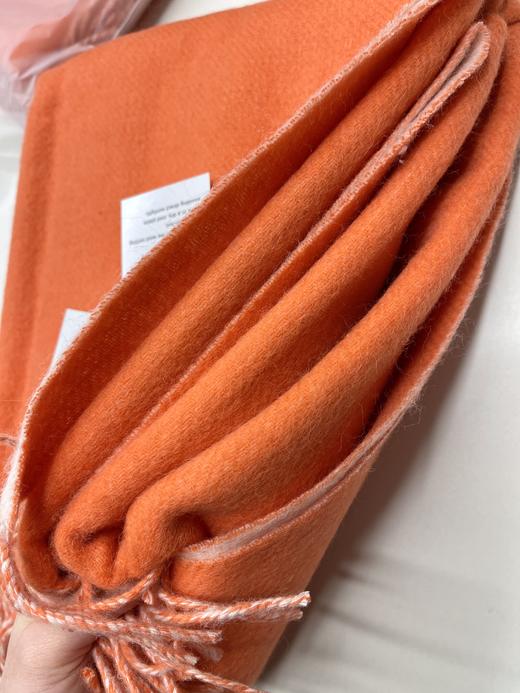 白菜价❗️抢羊绒羊毛围巾！老客福利！OZLANA真皮真毛豆豆鞋/雪地靴正品！大牌包包白菜清仓！看好详情页实拍！拍下不退不换！血亏甩卖！品质都很好！都只有1个库存！抢到赚到喽！ 商品图10