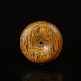 BC.NF11.18-6  白棋八分沉(平安扣) ，2.9g