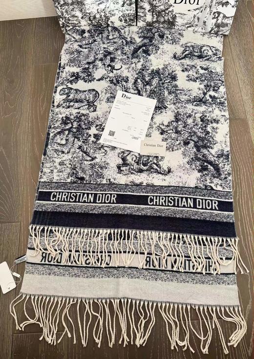 D111909动物园满印提花羊绒流苏围巾披肩围巾两用款 商品图13