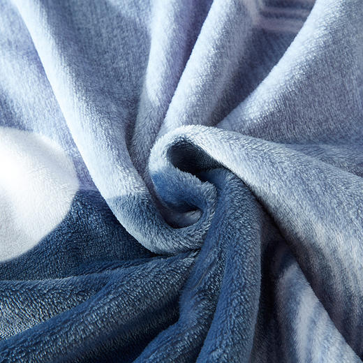 梦洁 法兰绒毯 贝加尔湖畔 商品图3