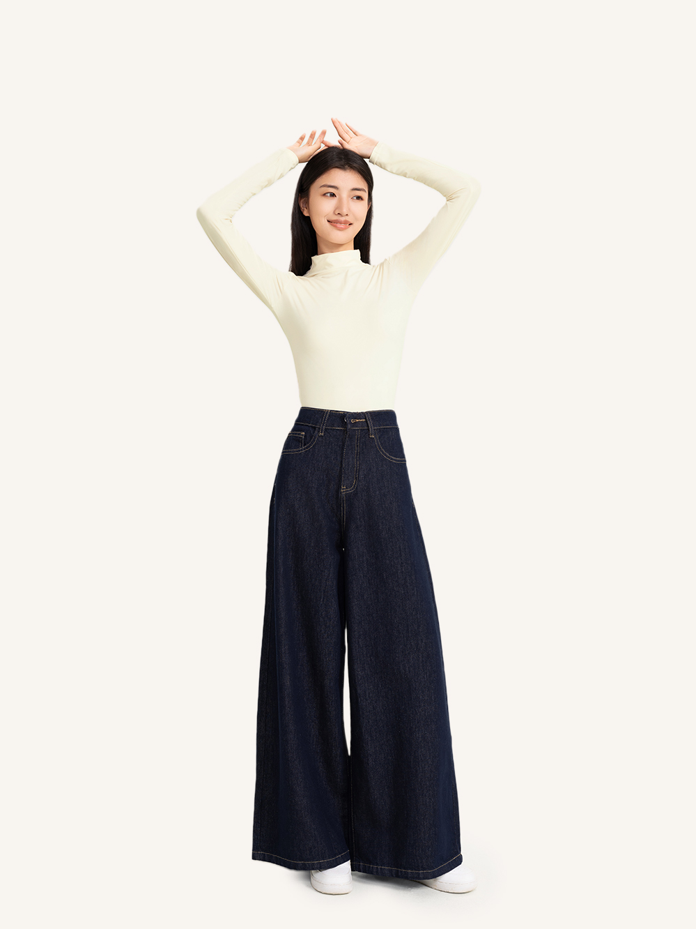 【文怡之选】VVC 燃点·玻玻润肤衣打底衣 简约设计 舒适保暖 亲肤透气 VGA4S607