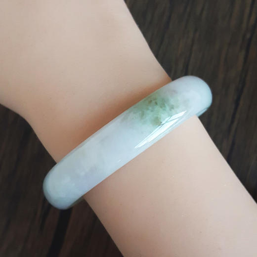 【天然正品】A货翡翠天然细腻春彩糯种58.5号贵妃翡翠手镯58.5号（皆取最大值）女士230325AH44特价：880元 商品图7