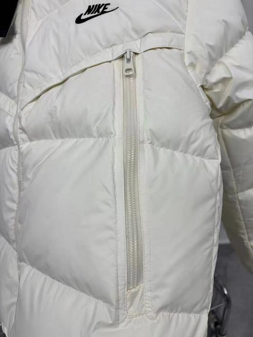 D111975休闲运动保暖短款连帽羽绒服外套 商品图10