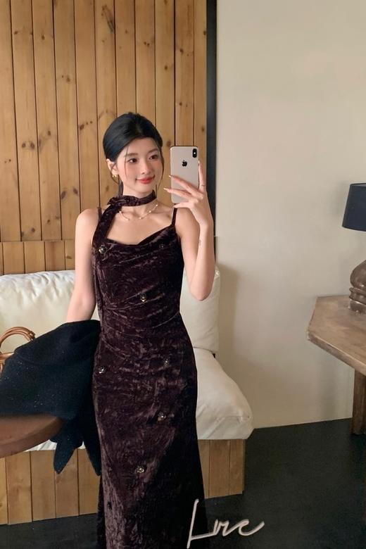 SIA SAYLOR 高级感礼服丝绒飘带荡领吊带连衣裙 21625 商品图9