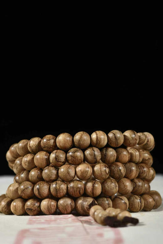 BG.10.29-15、达拉干老料9.3MM念珠28.07克 商品图0