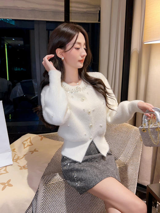 张心子【时髦精密码】高腰亮片遮胯显瘦半身裙 U2511106 商品图3