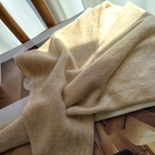 【甄珠贝】一秒入冬 赶紧给大家安排上 100%山羊绒三角拼色羊绒围巾 商品图4