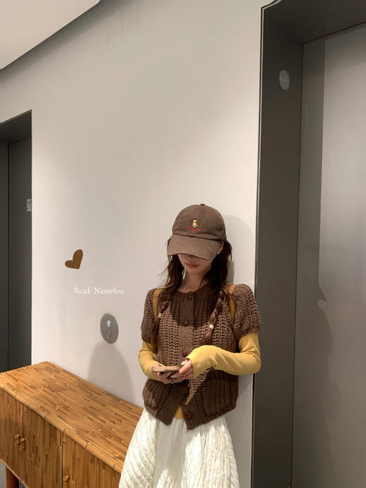 Read Nameless /黄色超弹打底衫+咖色短袖针织 2025/11/20 商品图1