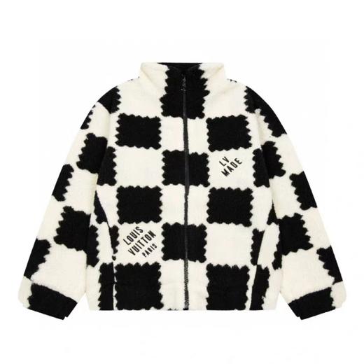 D111947联名款棋盘格子刺绣logo字母情侣立领羊羔毛外套 商品图1