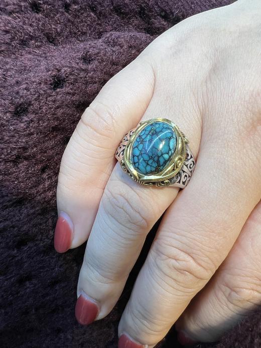 15天发货，需开证书【绿松专场】戒指、耳饰、项链、吊坠，有素料款，也有铁线款！受里面铜和铁含量影响，天蓝色、湖蓝色、绿色，色彩丰富~天然宝石几乎都有瑕疵，有点铁线、白点都是正常的，这也是它的独特之美 商品图14