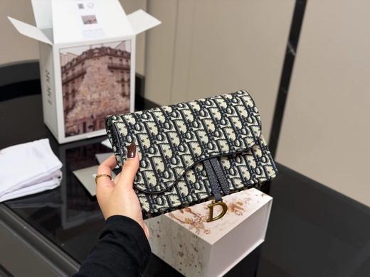 D111962可手包可斜挎帆布马鞍老花链条包 商品图8