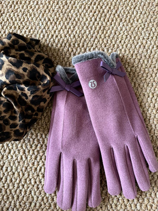 独家稀缺货lulu蝴蝶结鹿皮绒保暖防风手套 商品图8