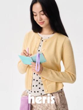 heris/H54102/活力色彩波点 假两件层次设计 35羊毛合身针织开衫外套