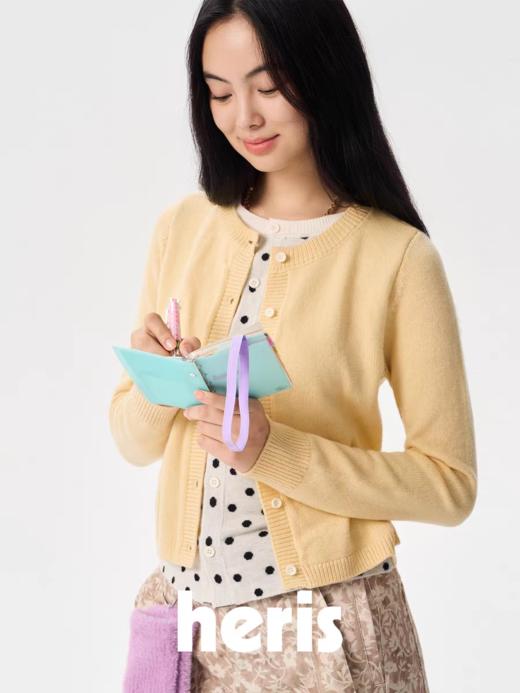 heris/H54102/活力色彩波点 假两件层次设计 35羊毛合身针织开衫外套 商品图0