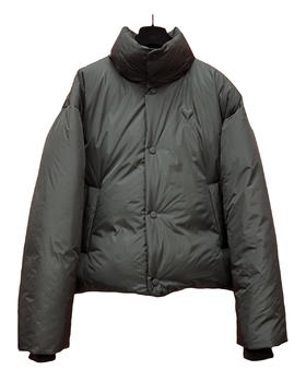 男款logo刺绣羽绒服he