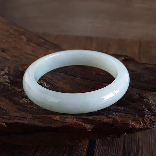 【天然正品】A货翡翠天然正桩细腻糯种58号翡翠手镯58号（皆取最大值）女士230325AH17 商品图3