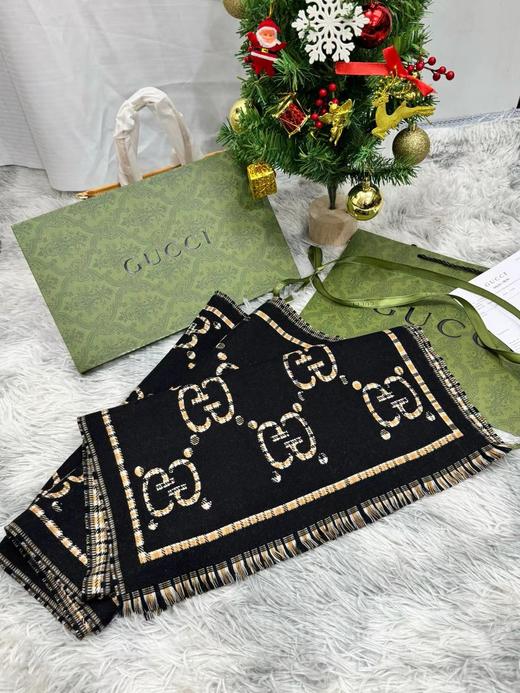 D111907既是围巾也是披肩！黑金双面羊毛围巾 商品图4