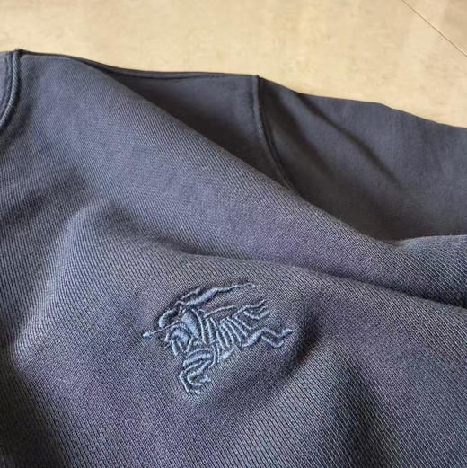 bur经典 小标刺绣卫衣 男女同款 商品图2