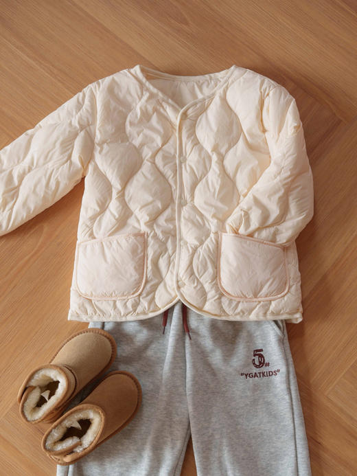 超级大捡漏❗️降温刚需❗️79元抢【HASHOS儿童葫芦花羽绒服/马甲】轻盈柔软超保暖❗️可单穿可内搭❗️✅90%白鸭绒填充  ✅四层防绒内胆设计，不跑绒 商品图6