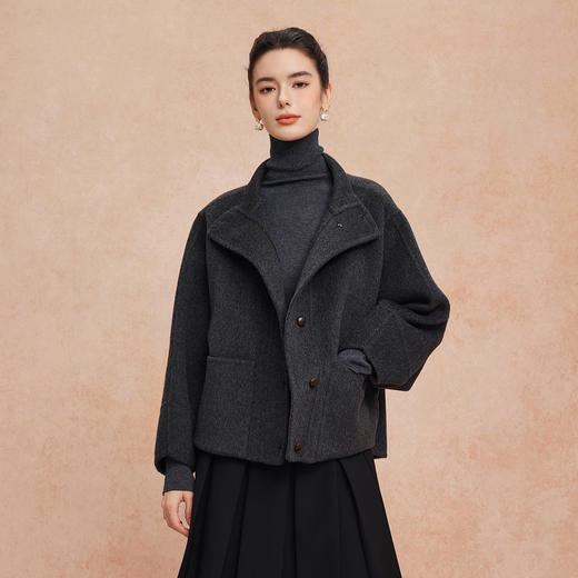 QH920斯尔丽2025新款廓形大方宽松显瘦小个子双面羊毛短款女式大衣 商品图5