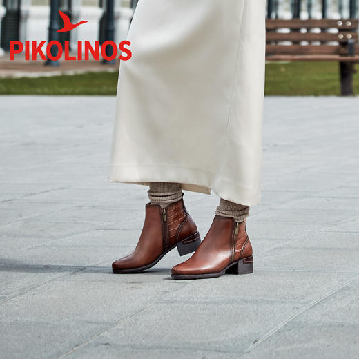 【云粉节】BF楼Pikolinos派高雁冬季牛皮拼色牛皮圆头中粗跟时尚短靴PA252715.吊牌价2880 商品图1