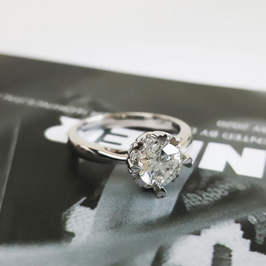 【天然正品】钻石小鸟PT900经典简约四爪款花朵造型1.00克拉钻石戒指14号（戒圈可改）女士081125NJS04 商品图4